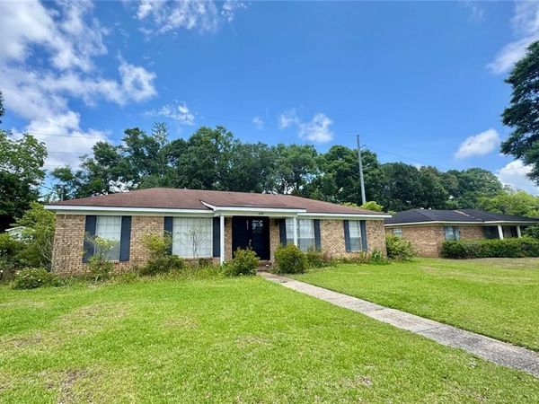 1575 Regency Drive, Mobile, AL 36693