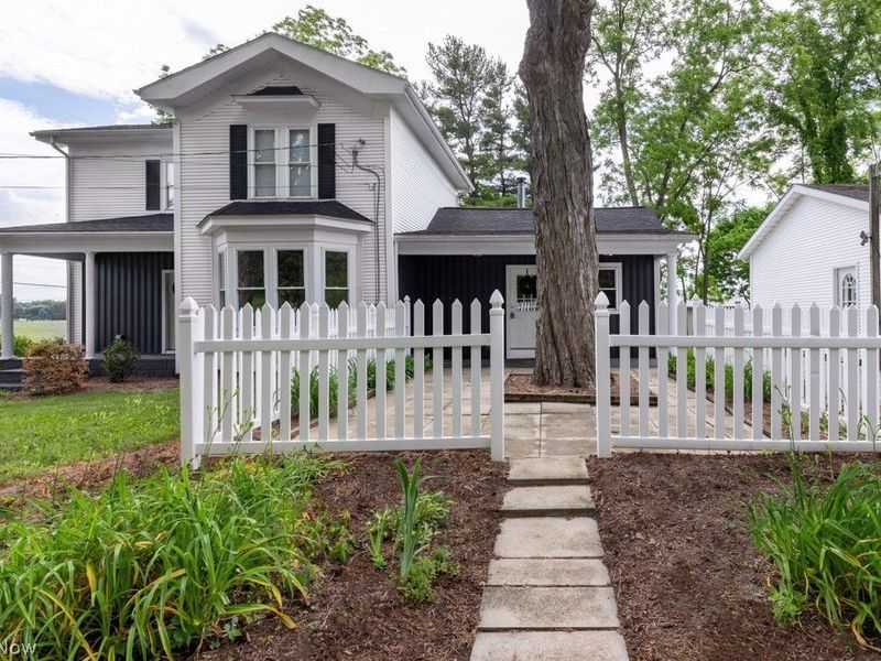 7377 Pontius Street NE, Hartville, OH 44632 Photo 5