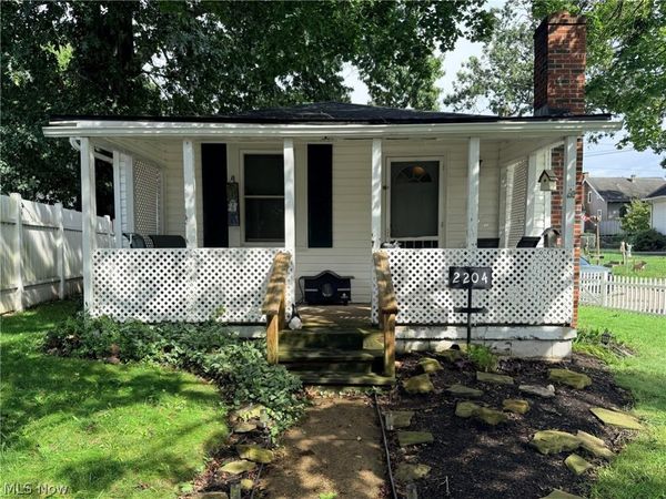 2204 Mock Drive , Zanesville, OH 43701