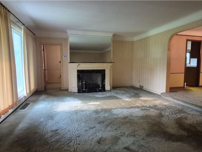 6471 Olde York Road , Parma Heights, OH 44130 Photo 3