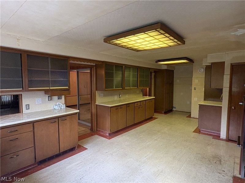 6471 Olde York Road , Parma Heights, OH 44130 Photo 8