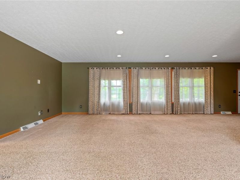 8035 High Mill Avenue NW, Canal Fulton, OH 44614 Photo 15