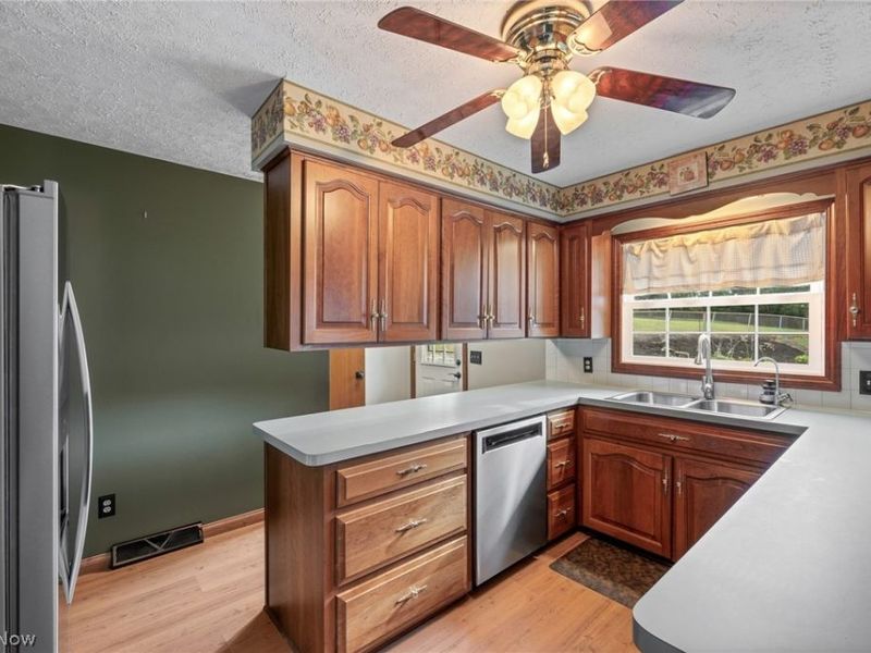 8035 High Mill Avenue NW, Canal Fulton, OH 44614 Photo 19