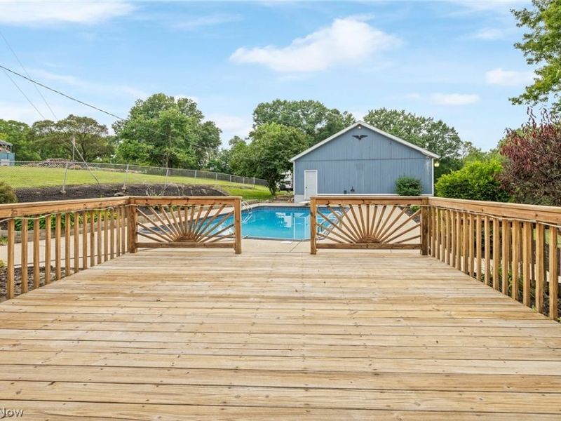 8035 High Mill Avenue NW, Canal Fulton, OH 44614 Photo 4