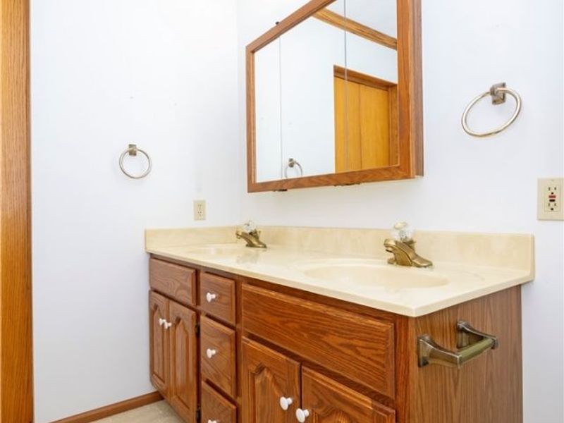 1825 Paradise Road, Unit 702, Orrville, OH 44667 Photo 14
