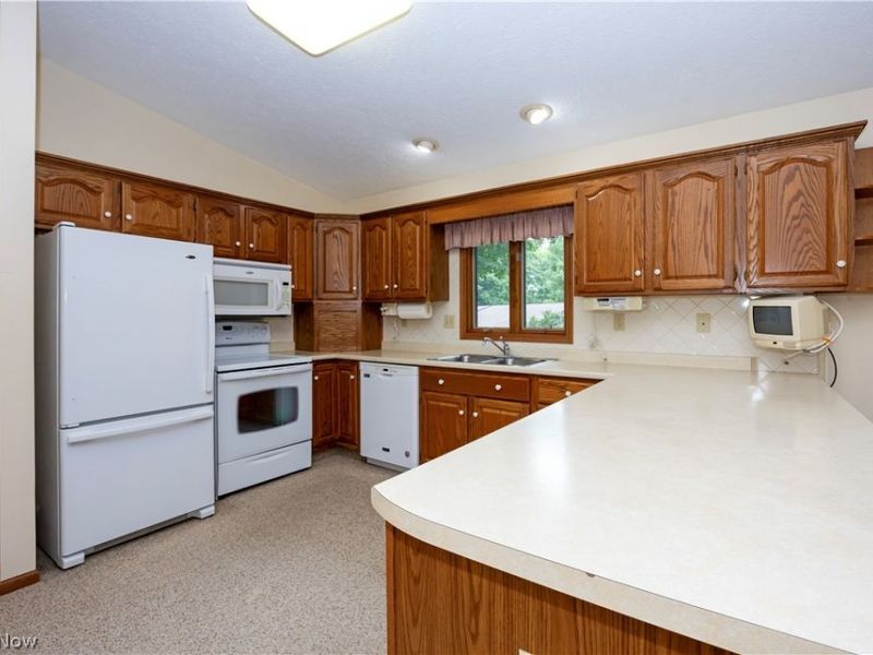 1825 Paradise Road, Unit 702, Orrville, OH 44667 Photo 5