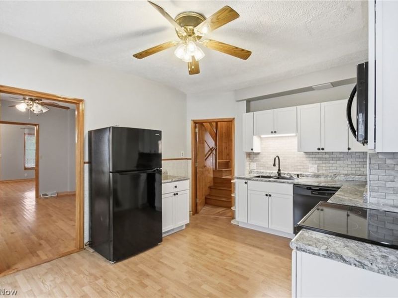 6609 Lansing Avenue, Cleveland, OH 44105 Photo 10