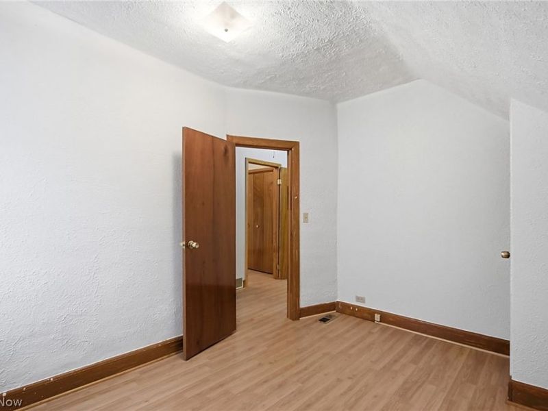 6609 Lansing Avenue, Cleveland, OH 44105 Photo 24