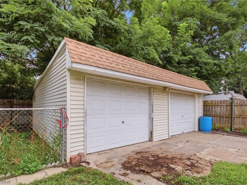 6609 Lansing Avenue, Cleveland, OH 44105 Photo 32