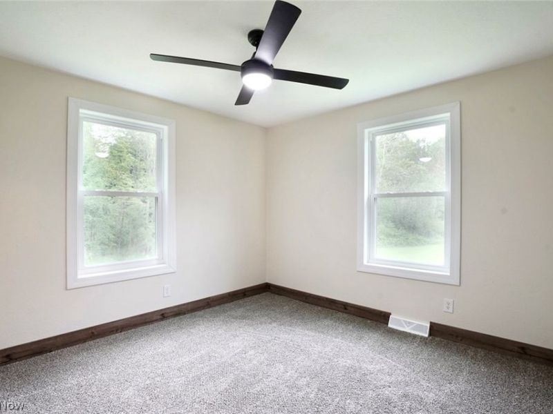 1116 Haynie Lane, Vienna, OH 44473 Photo 14