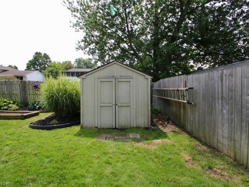 7882 Richwood Drive, Mentor on the Lake, OH 44060 Photo 47