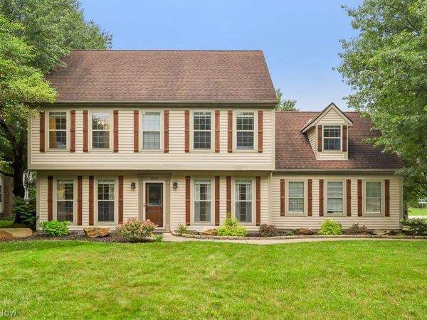 280 S Pine Court, Aurora, OH 44202
