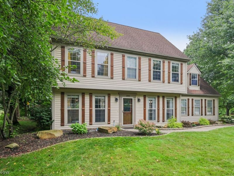 280 S Pine Court, Aurora, OH 44202 Photo 2