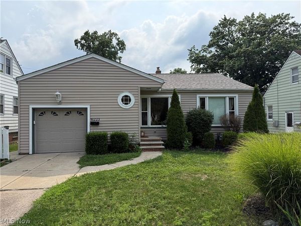 16223 Bardbury Avenue, Middleburg Heights, OH 44130