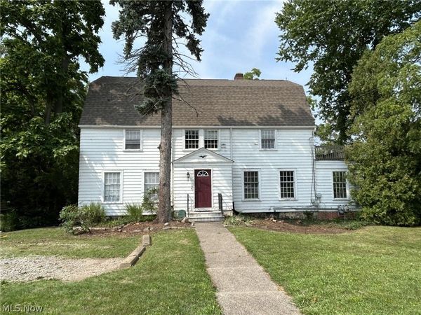 26050 Detroit Road, Westlake, OH 44145