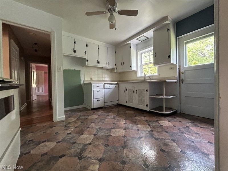 26050 Detroit Road, Westlake, OH 44145 Photo 6