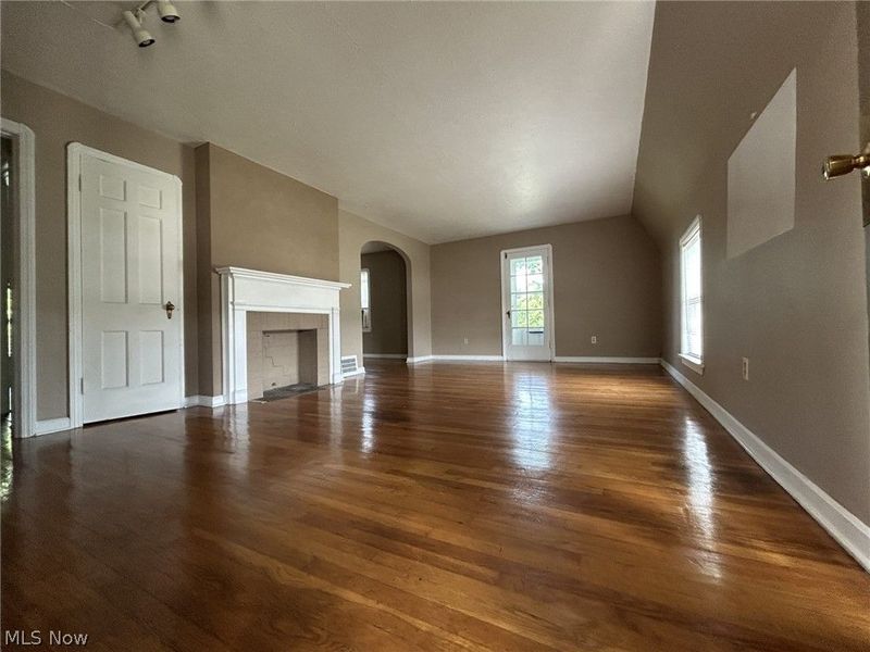 26050 Detroit Road, Westlake, OH 44145 Photo 8