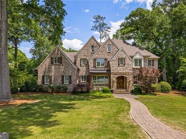2719 Ashford Road NE, Brookhaven, GA 30319
