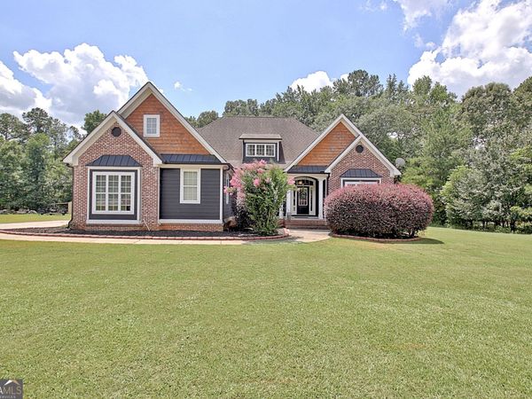 660 Sandy Creek Road, Fayetteville, GA 30214