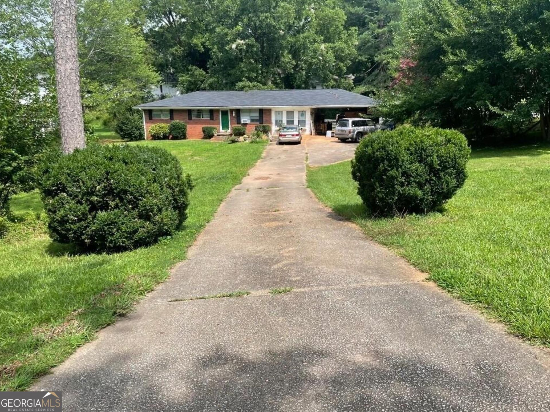 6067 Chattahoochee Street, Lula, GA 30554 Main Photo