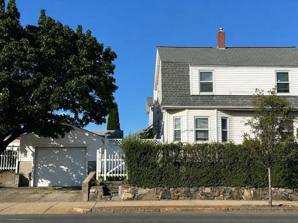 2 Albion Rd, Quincy, MA 02170