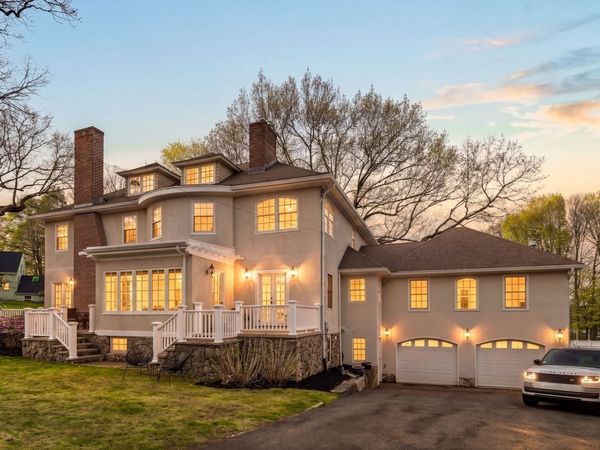 10 Rangeley Road, Winchester, MA 01890