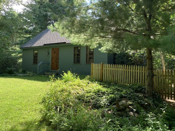 81 Vinton Pond Rd, Townsend, MA 01474