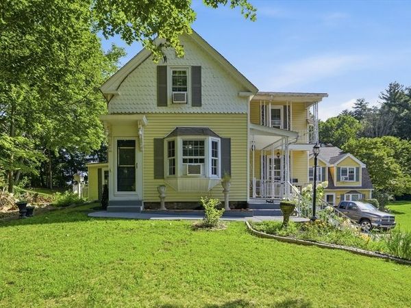 16 Allen Street, Northborough, MA 01532