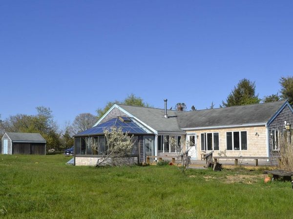 29 Scotchmans Lane, West Tisbury, MA 02575