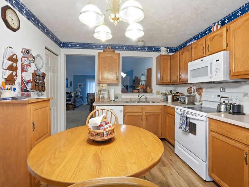 6755 Palmer Drive NW, Canton, OH 44718 Photo 5