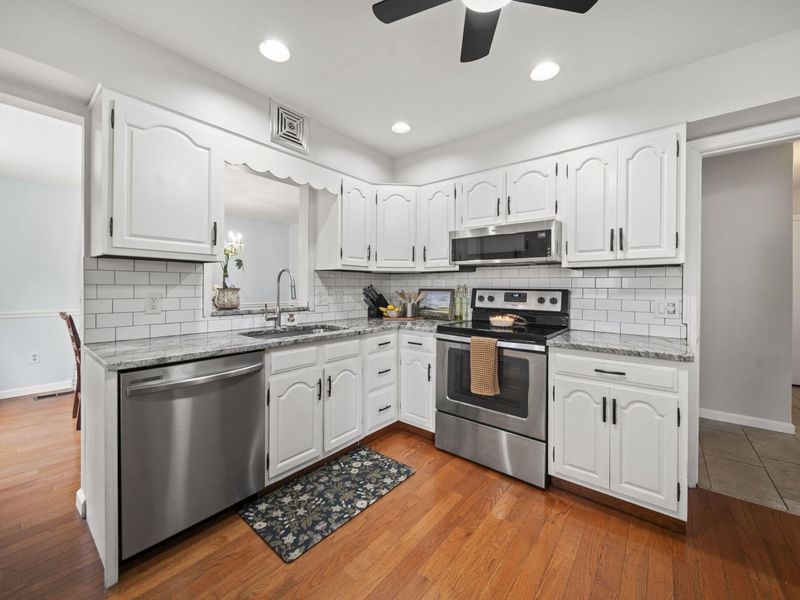 867 S Broadleigh Road, Columbus, OH 43209 Photo 14