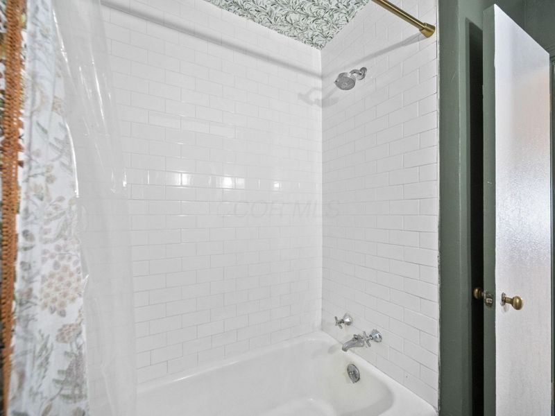 867 S Broadleigh Road, Columbus, OH 43209 Photo 29