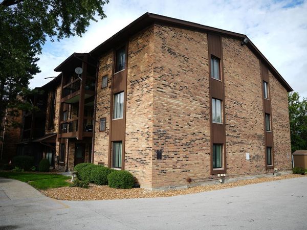 7505 175th Street , Unit 132, Tinley Park, IL 60477