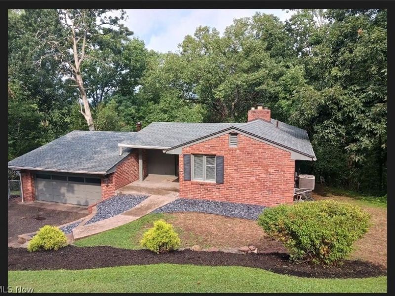132 Hillcrest Drive , Marietta, OH 45750 Photo 3