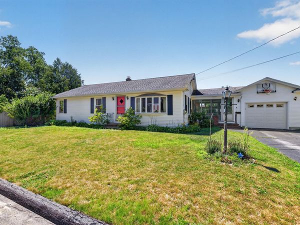 4 Sunrise Street , Biddeford, ME 04005