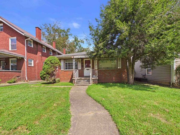 2454 Collis Ave, Huntington, WV 25703