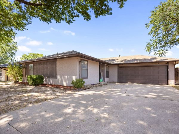 1302 W Austin Street , Broken Arrow, OK 74011