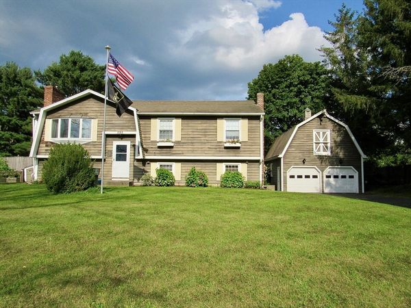 595 Lebanon Hill Rd, Southbridge, MA 01550