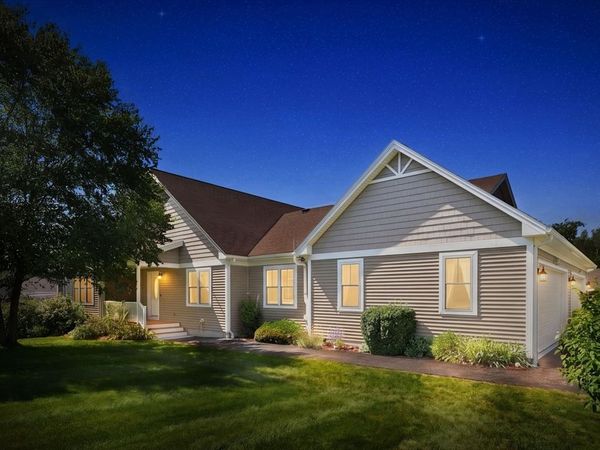 65 Virginia Dr, Unit 65, Leicester, MA 01542