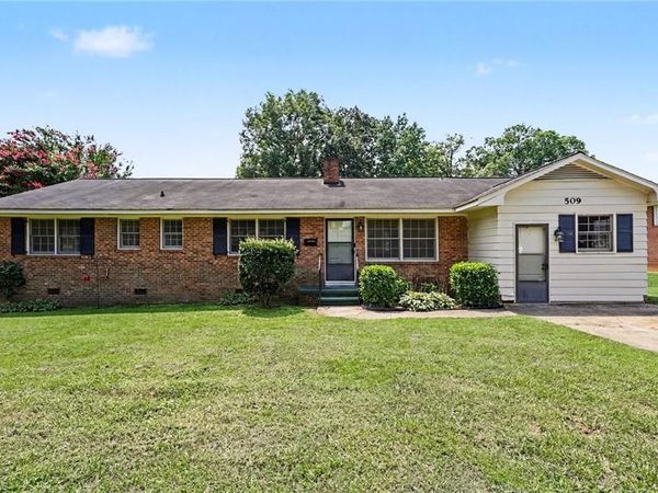 509 Oakwood Lane, Graham, NC 27253