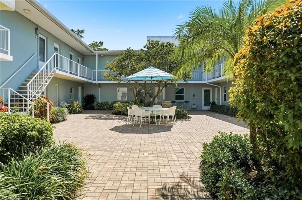 653 12th Ave S, Unit 653, Naples, FL 34102 Photo