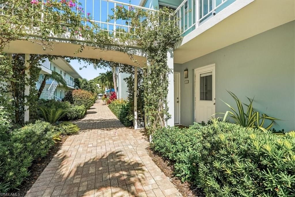 653 12th Ave S, Unit 653, Naples, FL 34102 Photo