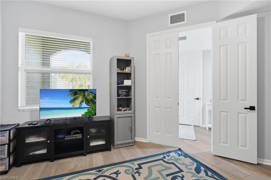 1425 Mariposa Cir, Unit 101, Naples, FL 34105 Photo