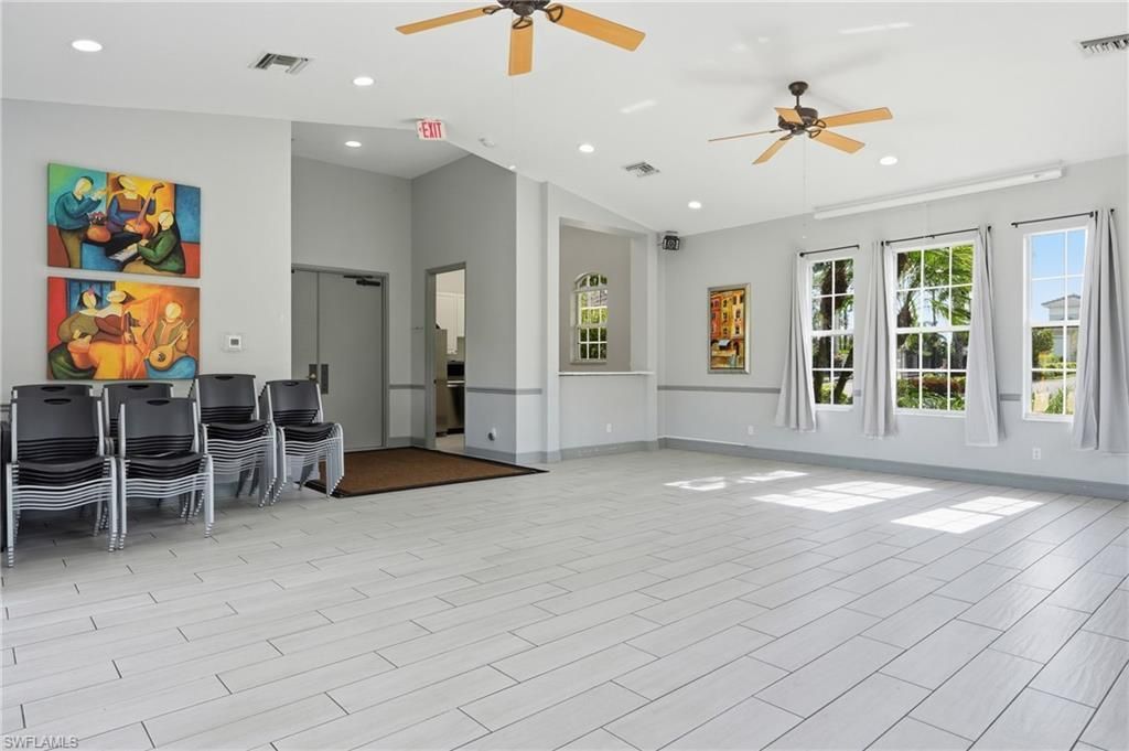 1425 Mariposa Cir, Unit 101, Naples, FL 34105 Photo