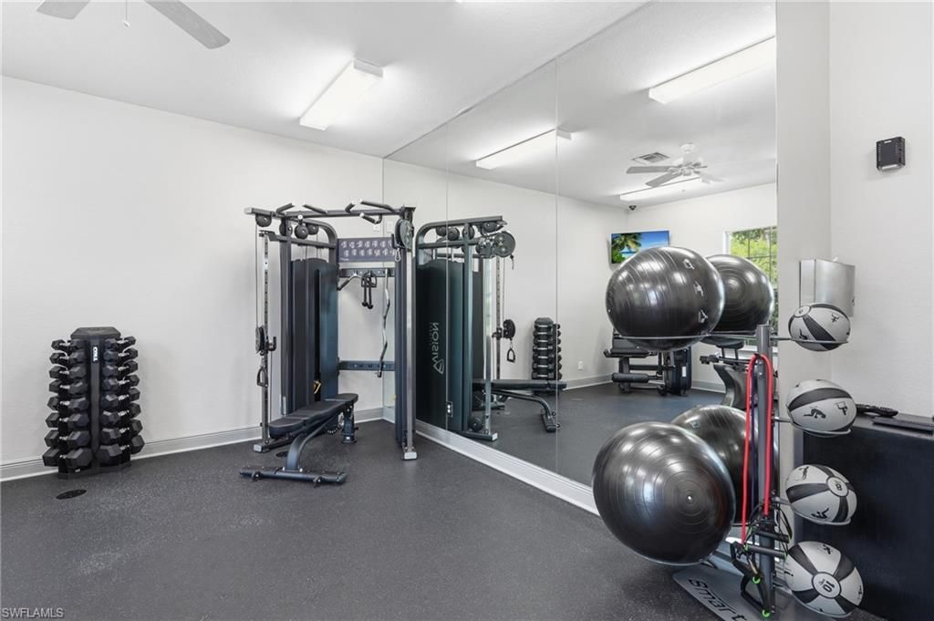1425 Mariposa Cir, Unit 101, Naples, FL 34105 Photo