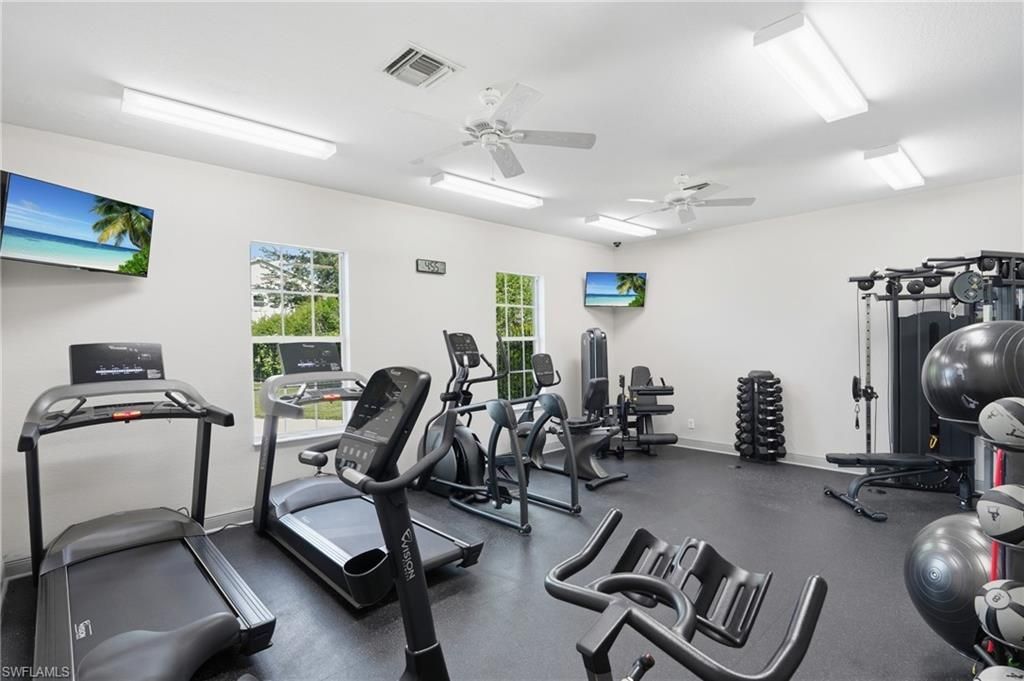 1425 Mariposa Cir, Unit 101, Naples, FL 34105 Photo