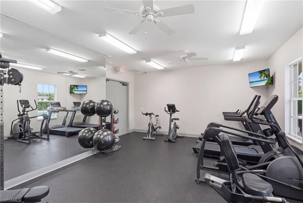 1425 Mariposa Cir, Unit 101, Naples, FL 34105 Photo