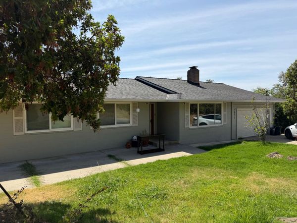 3975 Dawn Dr, Loomis, CA 95650