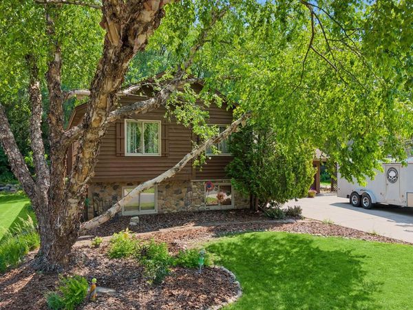 13225 Court Place , Burnsville, MN 55337