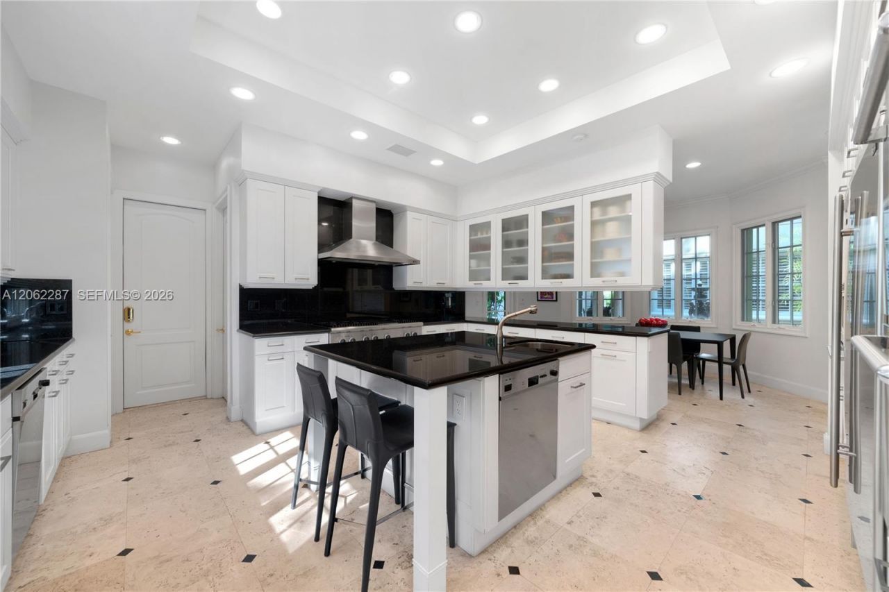 3460 S Moorings Way , Miami, FL 33133 Photo